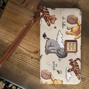 Disney Dooney Classic Pooh Wallet